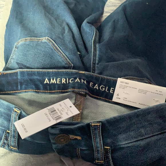 brand new american eagle ripped jeans size 6 - Picture 3 of 3